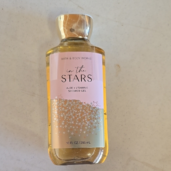 Bath & Body Works Other - Bath & Body Works Gold Body Wash In The Stars